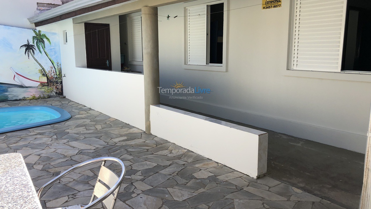 Casa para aluguel de temporada em Pontal do Paraná (Ipanema)