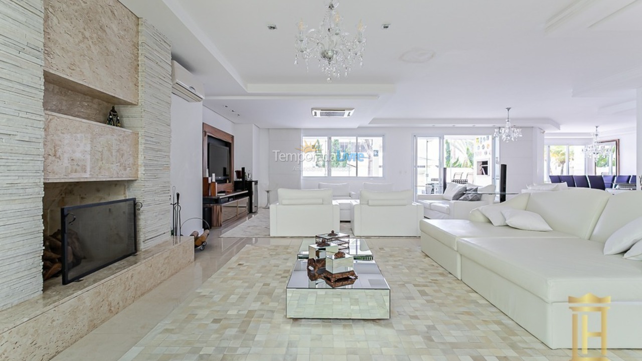 House for vacation rental in Florianopolis (Jurerê Internacional)