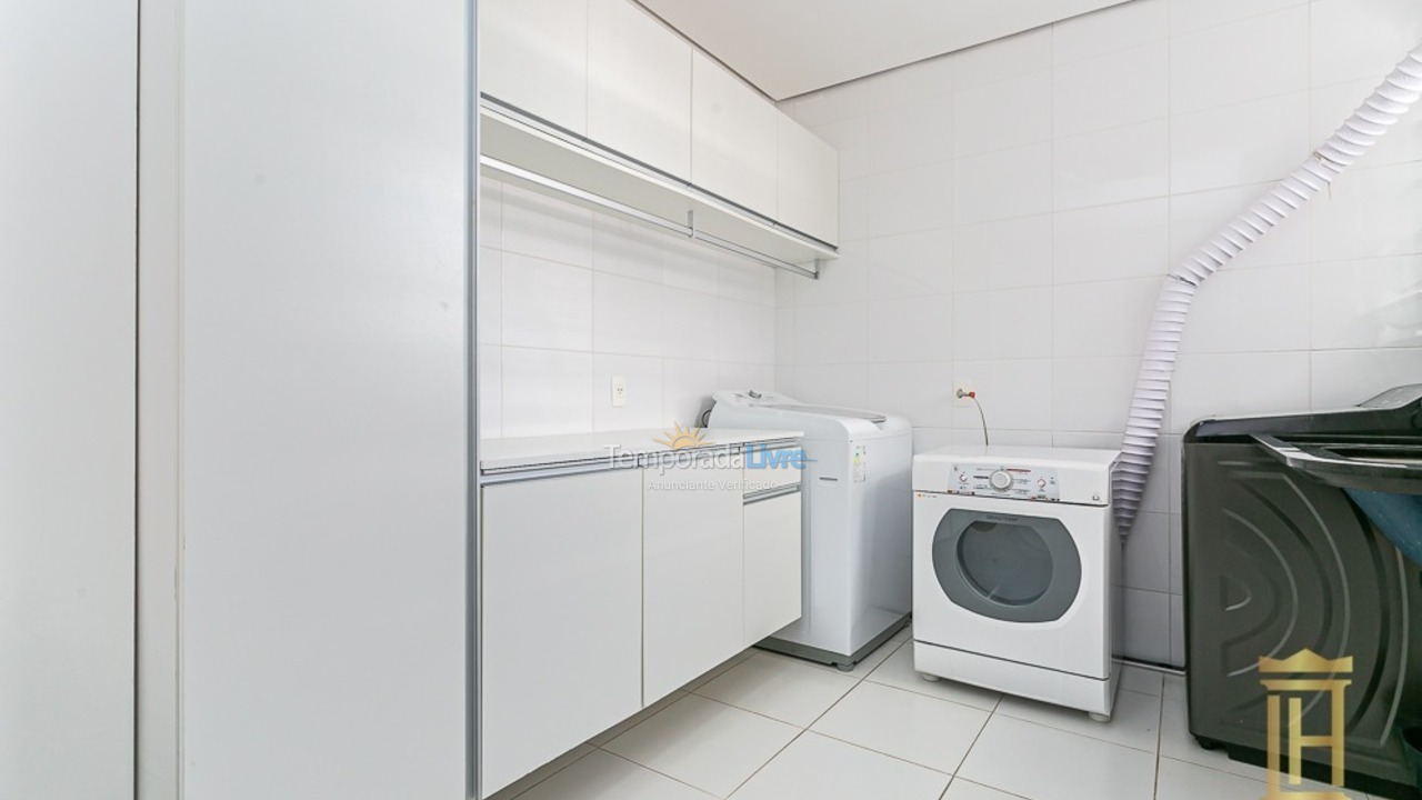 House for vacation rental in Florianopolis (Jurerê Internacional)