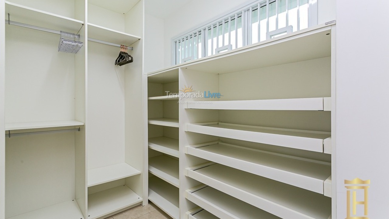 House for vacation rental in Florianopolis (Jurerê Internacional)