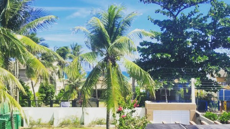 Casa frente al mar con aire acondicionado y piscina.