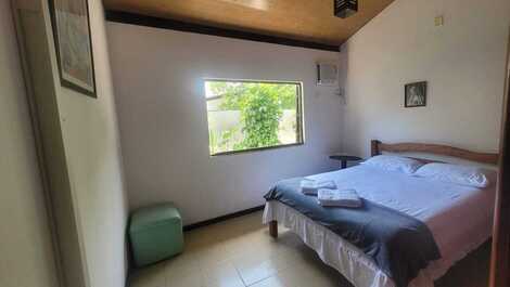 Casa frente al mar con aire acondicionado y piscina.