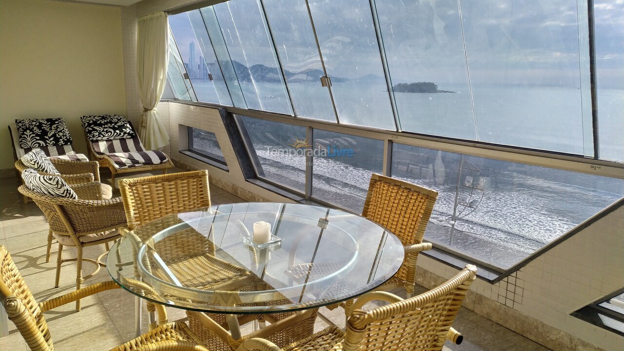 Apartamento para aluguel de temporada em Balneário Camboriú (Praia Central)