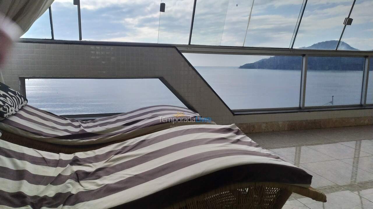 Apartamento para aluguel de temporada em Balneário Camboriú (Praia Central)