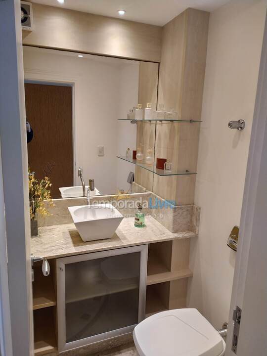 Apartamento para aluguel de temporada em Balneário Camboriú (Praia Central)