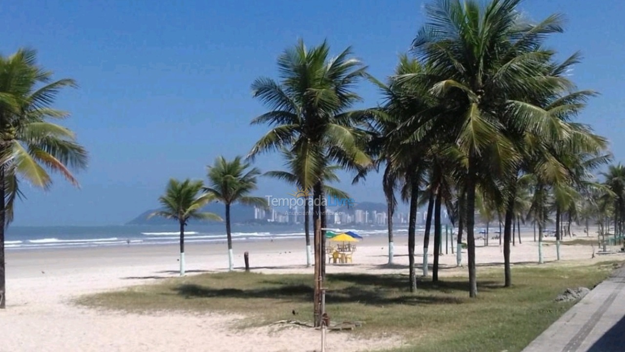 Apartment for vacation rental in Guarujá (Enseada)