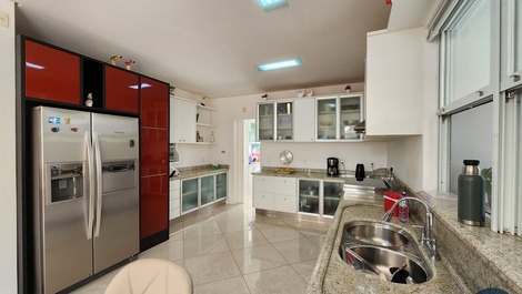 Casa em uma das melhores regiões de Jurerê Internacional