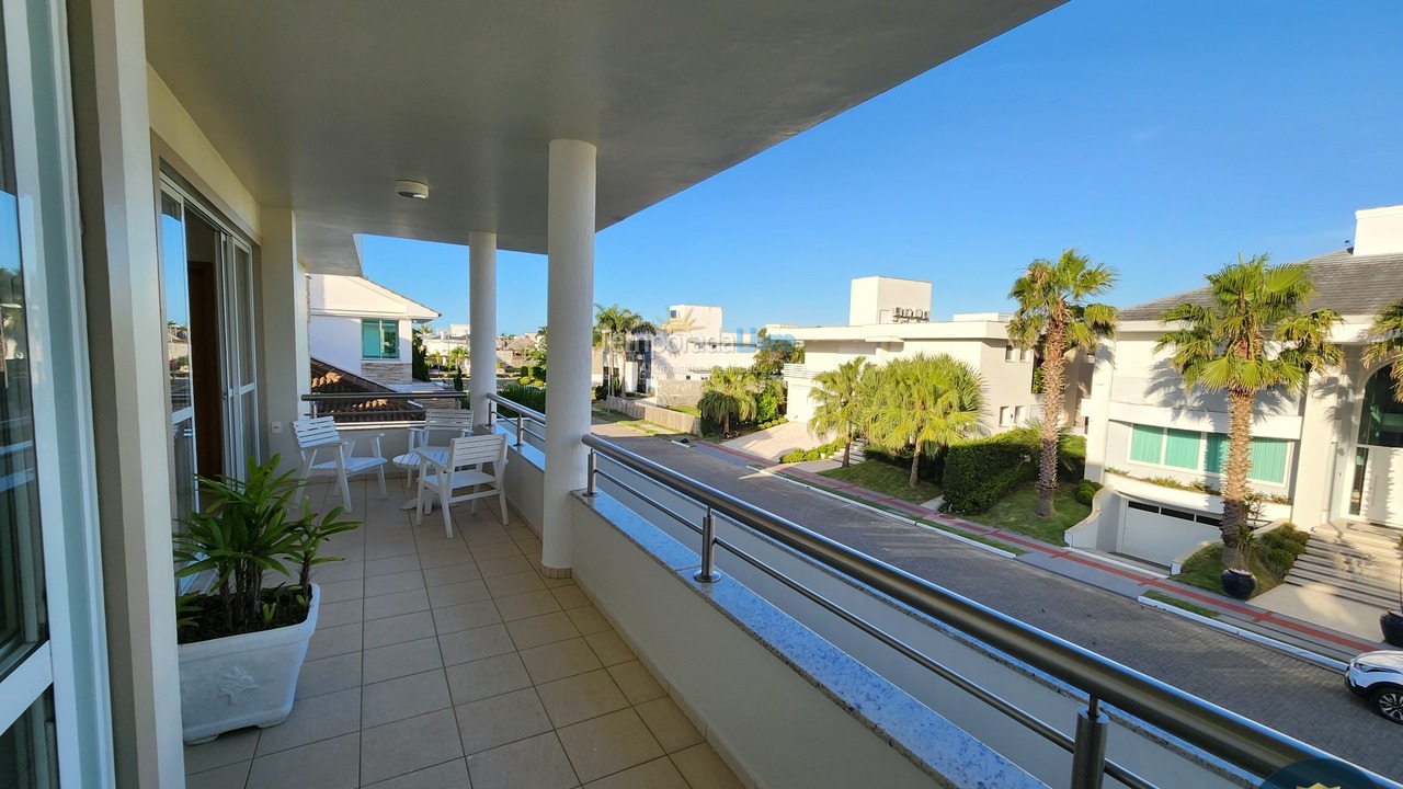 Casa para aluguel de temporada em Florianopolis (Jurerê Internacional)