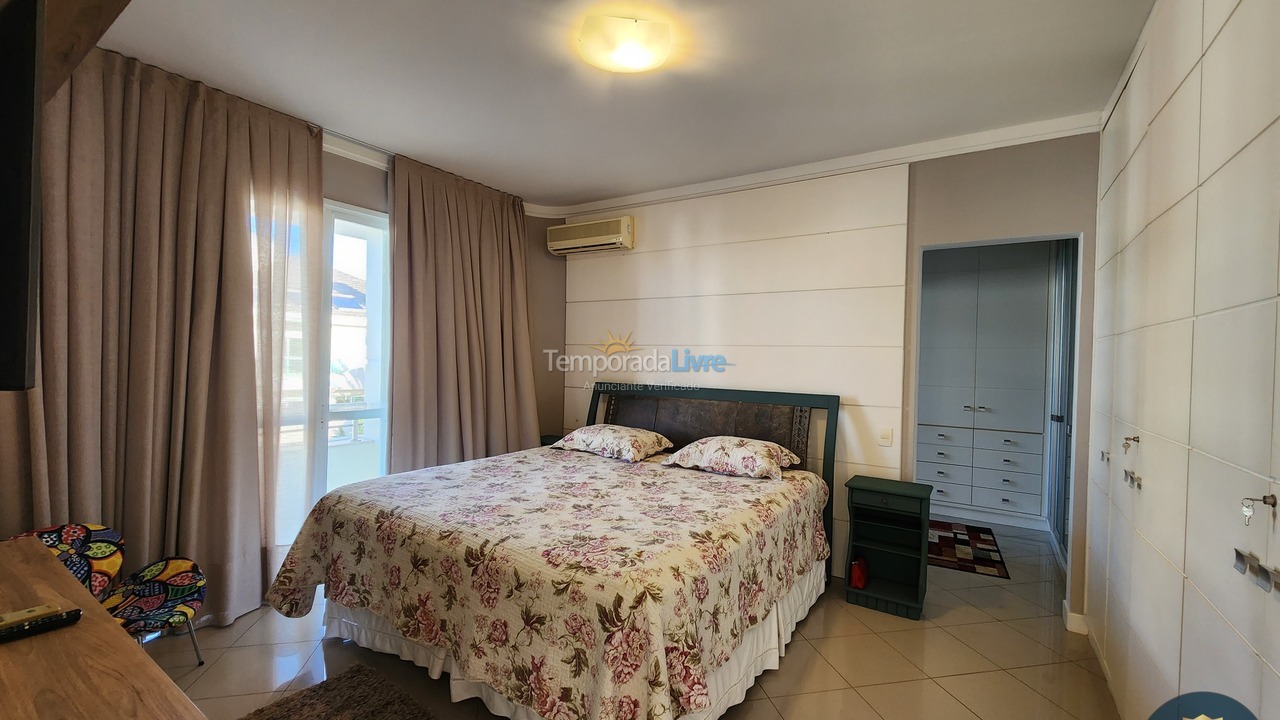 Casa para aluguel de temporada em Florianopolis (Jurerê Internacional)