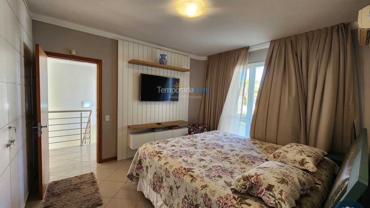 Casa para aluguel de temporada em Florianopolis (Jurerê Internacional)