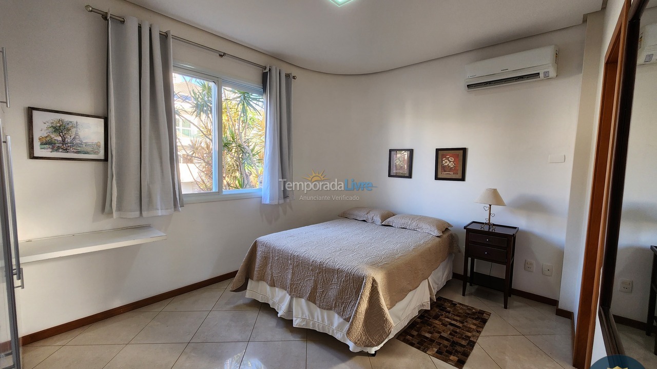 Casa para aluguel de temporada em Florianopolis (Jurerê Internacional)