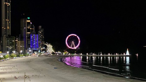 FRONT SEA! SACADA C / CHURRASQ; 4 QTOS; 3 BATHROOMS; 2 VAGAS; AIR; WIFI