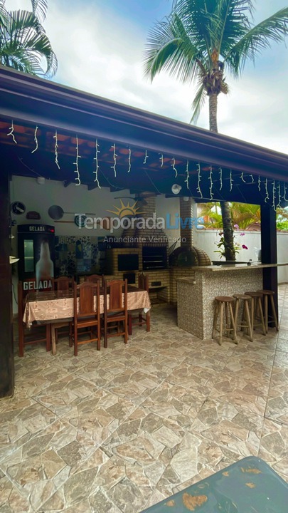 Casa para alquiler de vacaciones em Bertioga (Praia de Guaratuba)