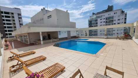 2 bedroom apartment with pool, WiFi and garage