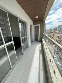 2 bedroom apartment with pool, WiFi and garage
