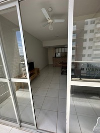 2 bedroom apartment with pool, WiFi and garage