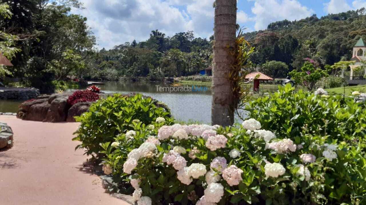 Granja para alquiler de vacaciones em Suzano (Clube Dos Oficiais)