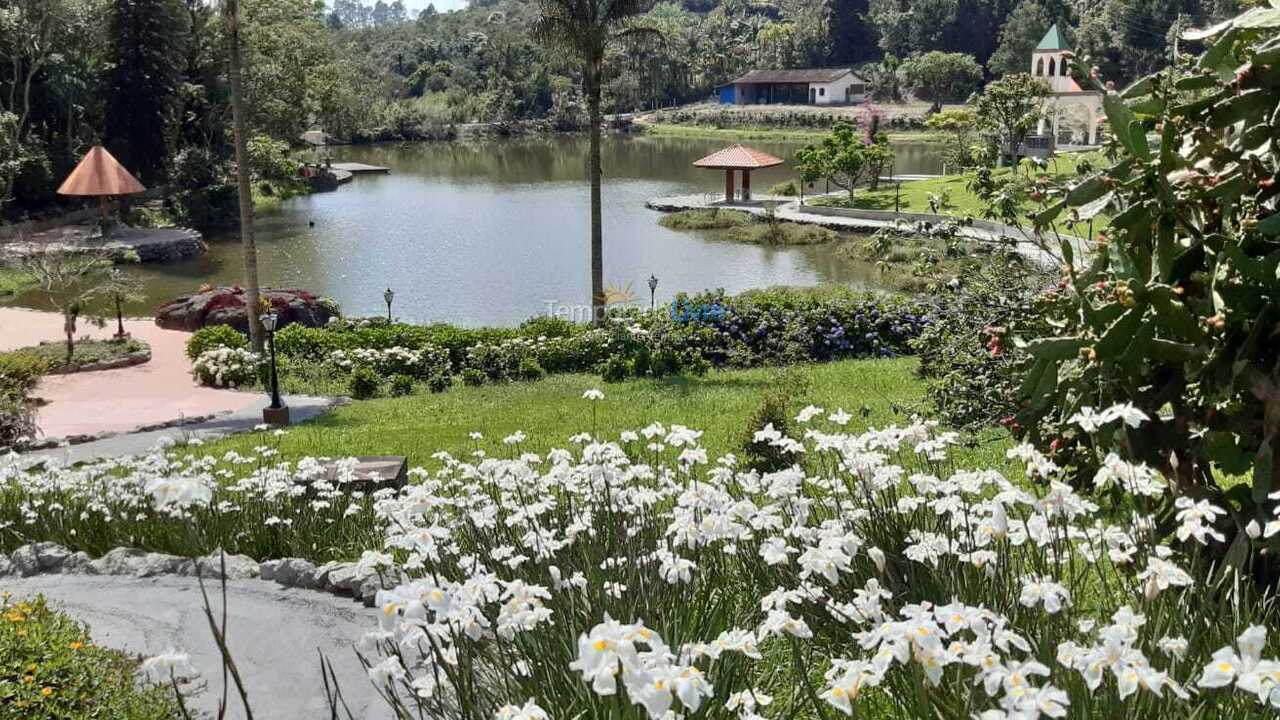 Granja para alquiler de vacaciones em Suzano (Clube Dos Oficiais)