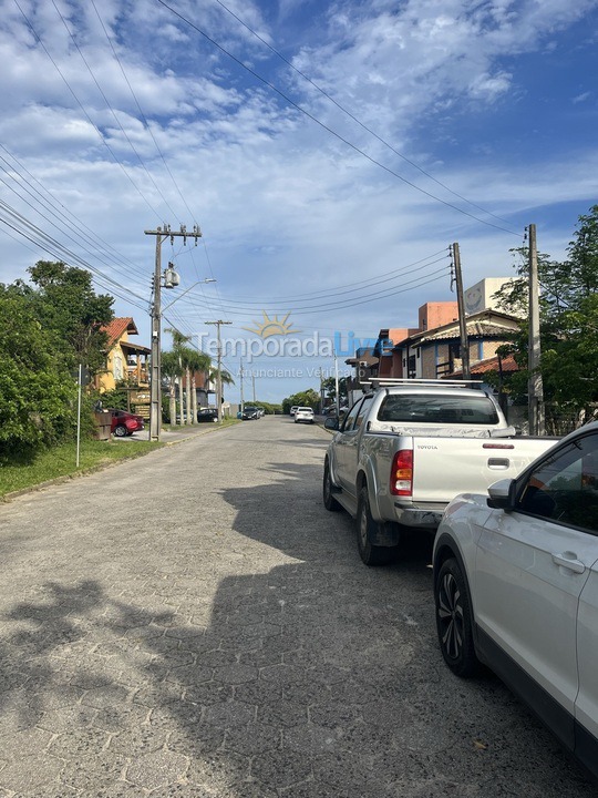 Casa para aluguel de temporada em Garopaba (Praia da Ferrugem)