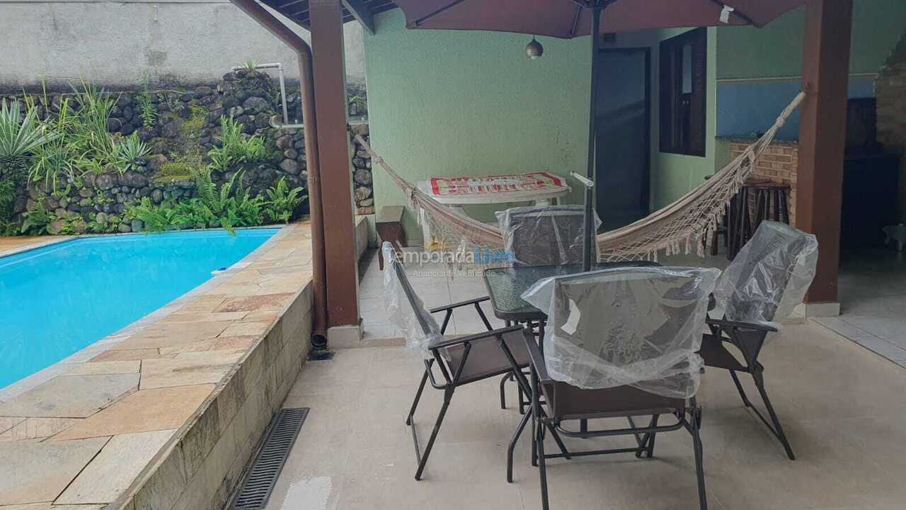 House for vacation rental in Caraguatatuba (Sumare)