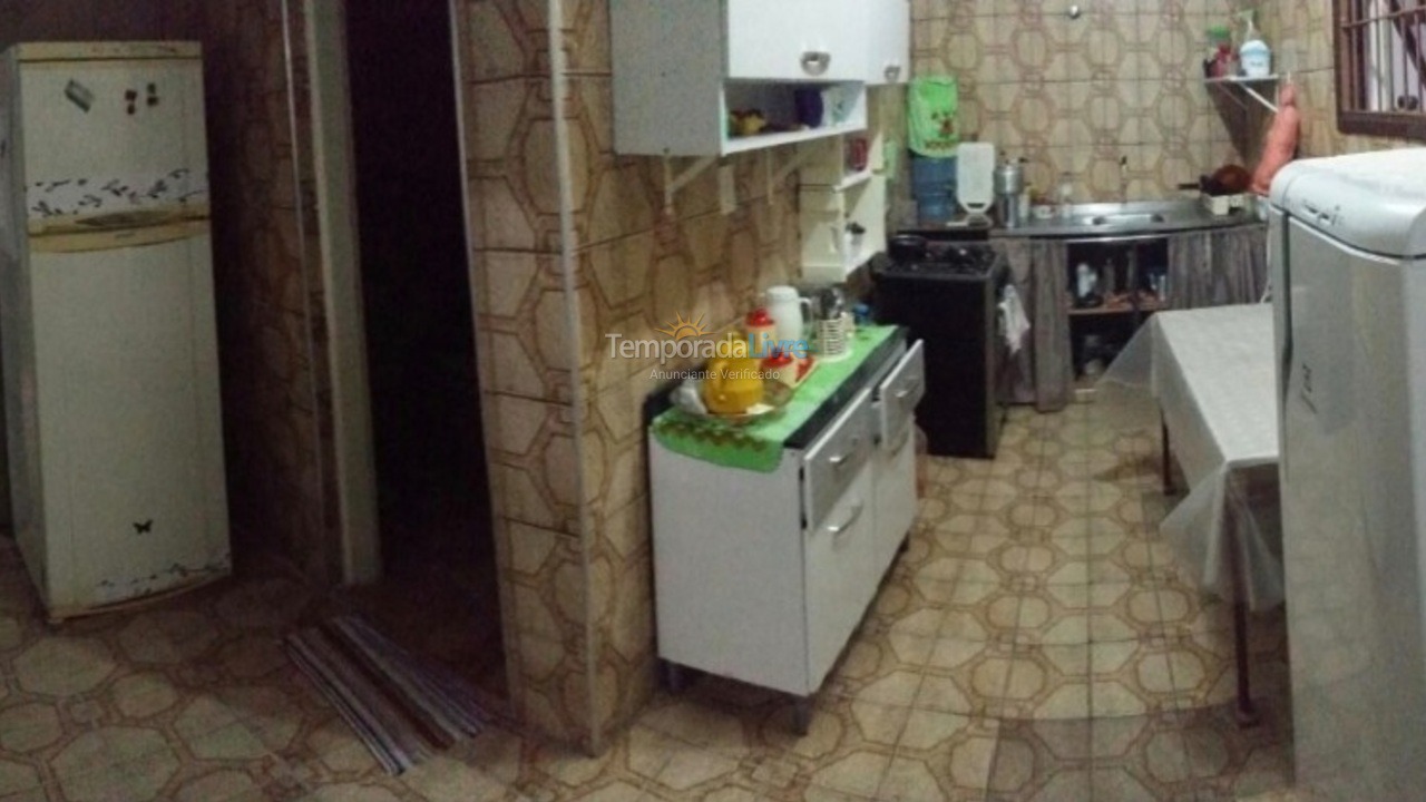 Casa para aluguel de temporada em Bertioga (Jardim Rafael)