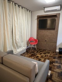 Aeason 1 bedroom apartment Center Camboriu