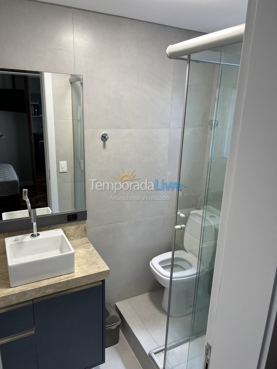 Apartamento para aluguel de temporada em Balneário Camboriú (Praia Central)