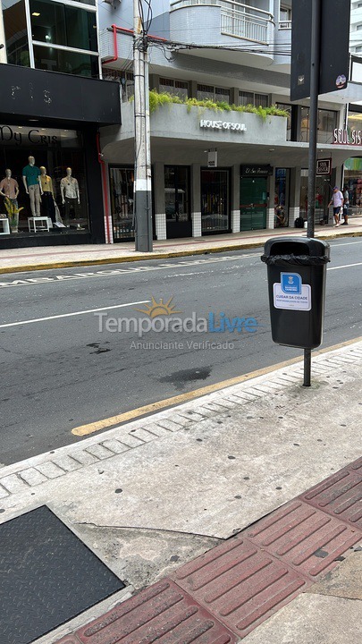 Apartamento para aluguel de temporada em Balneário Camboriú (Praia Central)