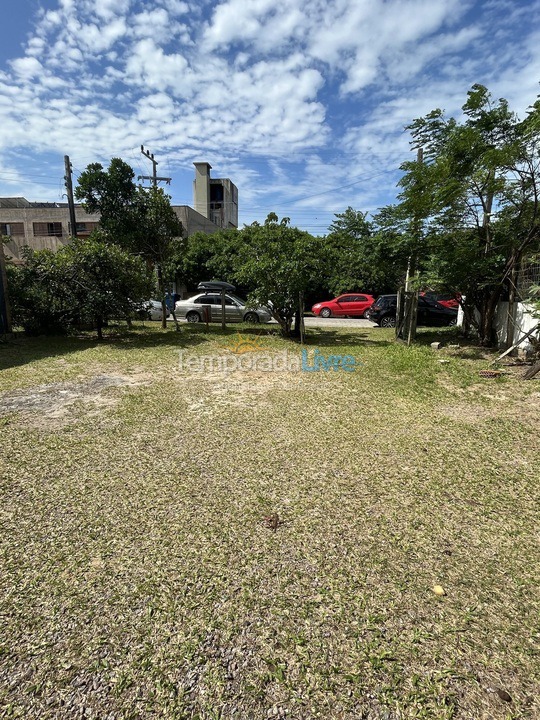 Casa para aluguel de temporada em Garopaba (Praia da Ferrugem)