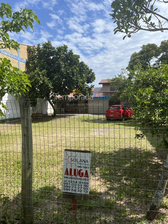 Casa para aluguel de temporada em Garopaba (Praia da Ferrugem)