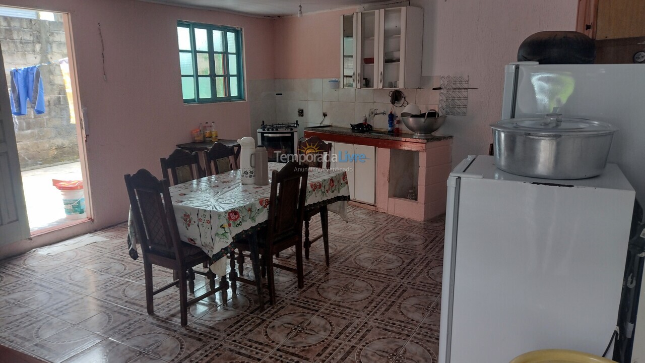 Casa para aluguel de temporada em Peruíbe (Peruíbe)