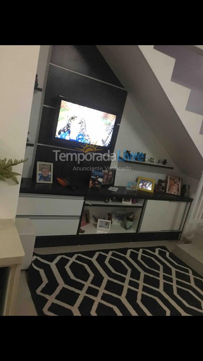 Casa para aluguel de temporada em Florianópolis (Praia do Moçambique)