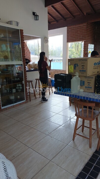 Chácara / sítio para aluguel de temporada em Suzano (Palmeiras)