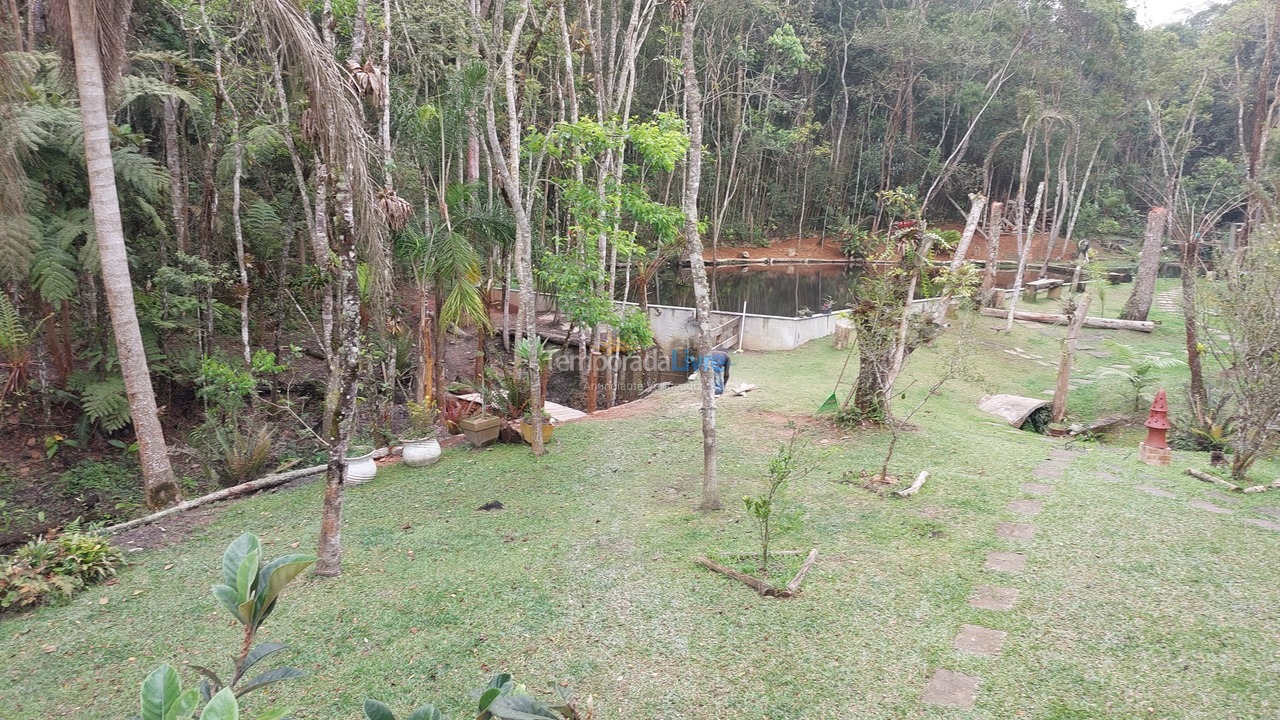 Chácara / sítio para aluguel de temporada em Suzano (Palmeiras)