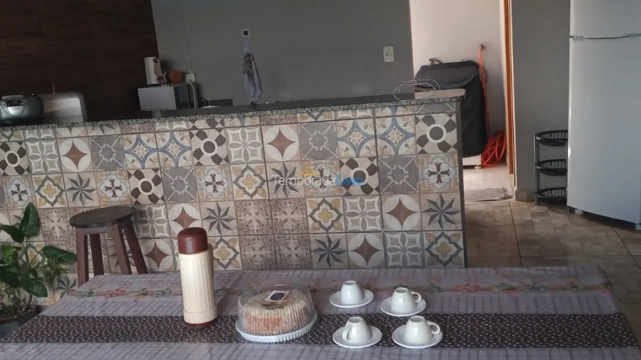 Casa para aluguel de temporada em São João Batista do Glória (Jardim Das Acácias)