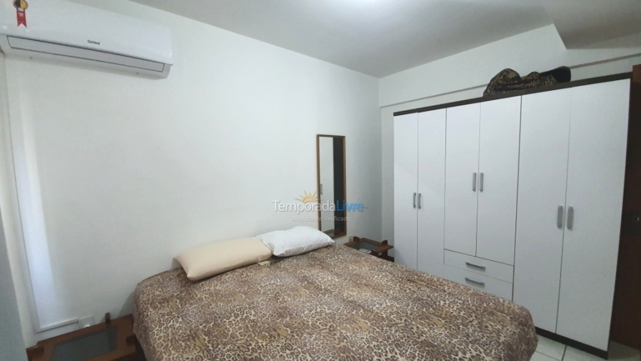 Apartment for vacation rental in Itapema (Meia Praia)