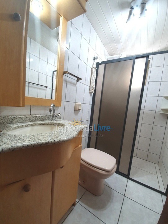 Apartment for vacation rental in Itapema (Meia Praia)