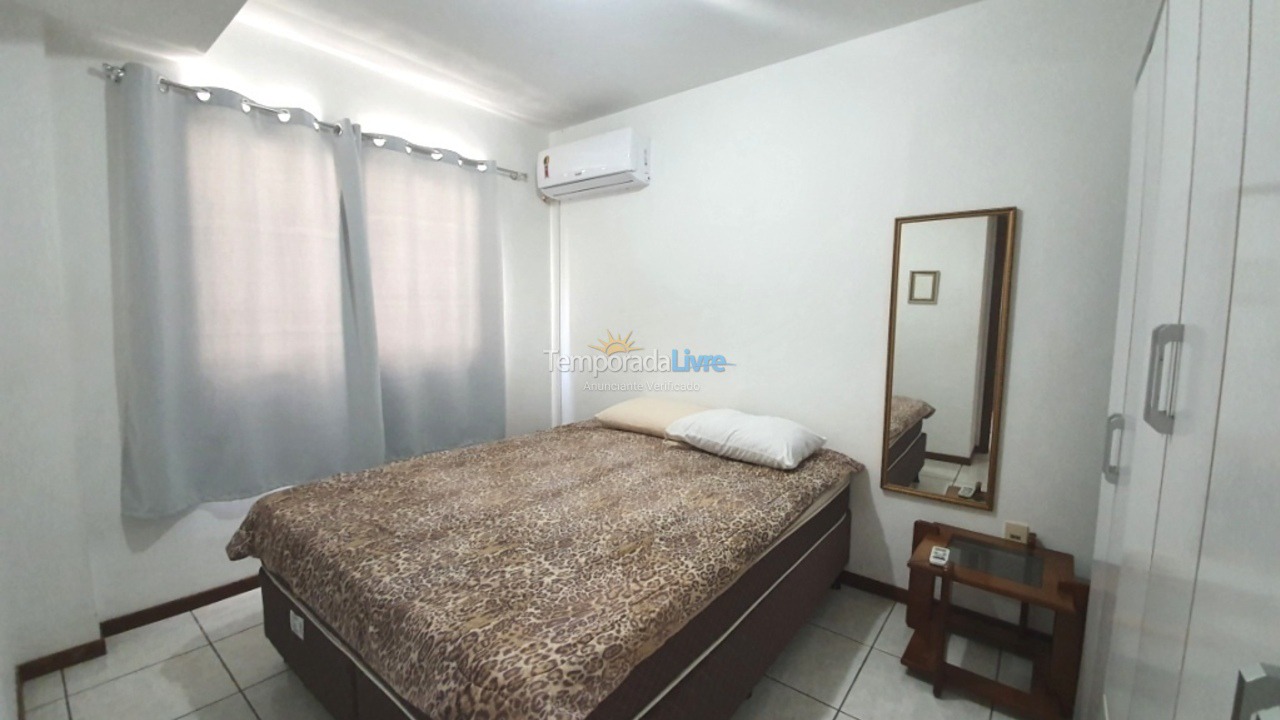 Apartment for vacation rental in Itapema (Meia Praia)