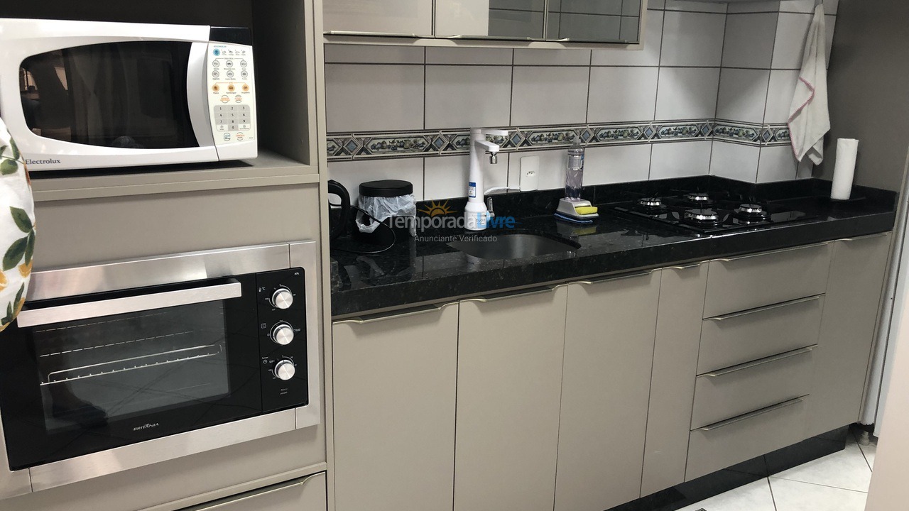 Apartment for vacation rental in Itapema (Centro)