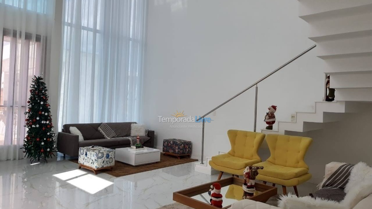 Casa para alquiler de vacaciones em Camaçari (Praia de Guarajuba)