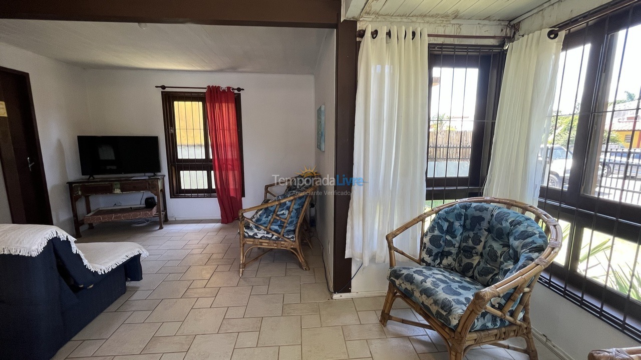 Casa para alquiler de vacaciones em Garopaba (Praia da Ferrugem)