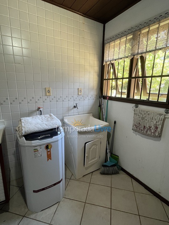 Casa para alquiler de vacaciones em Garopaba (Praia da Ferrugem)