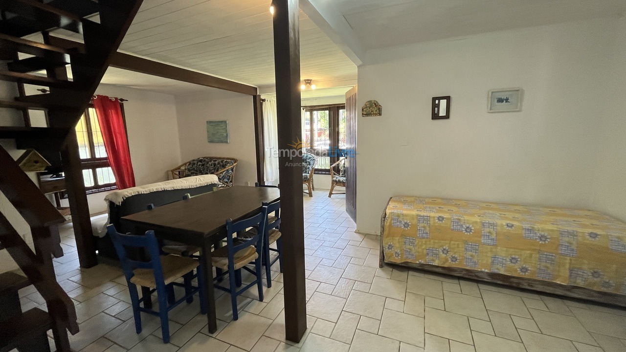 Casa para alquiler de vacaciones em Garopaba (Praia da Ferrugem)