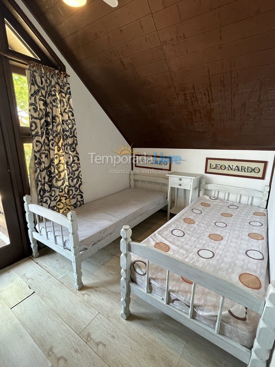 Casa para alquiler de vacaciones em Garopaba (Praia da Ferrugem)