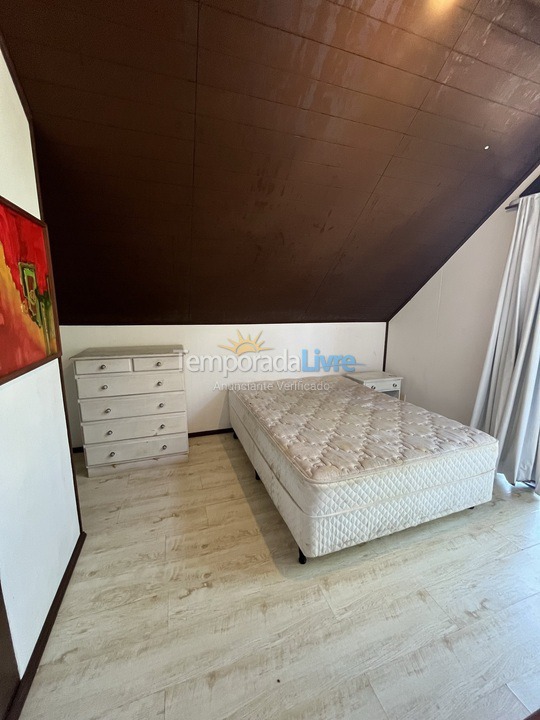 Casa para alquiler de vacaciones em Garopaba (Praia da Ferrugem)