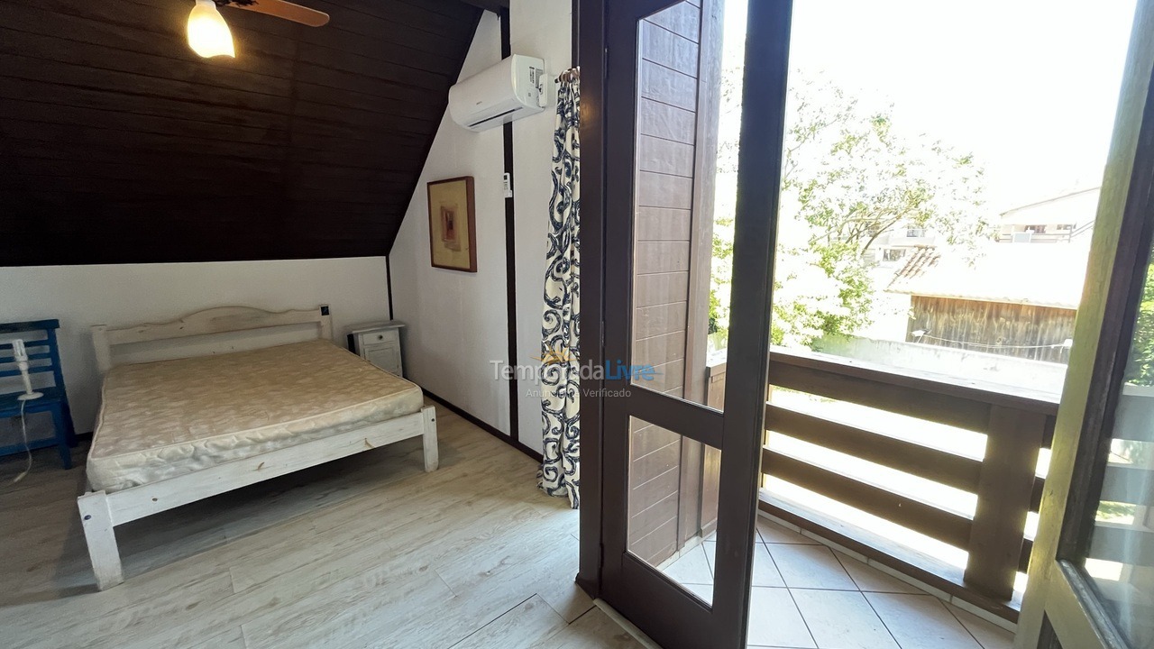 Casa para alquiler de vacaciones em Garopaba (Praia da Ferrugem)