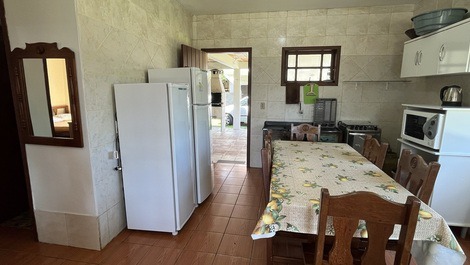 CASA A 100 METROS DEL MAR, UBICACIÓN PRIVILEGIADA PRAIA DA FERRUGEM