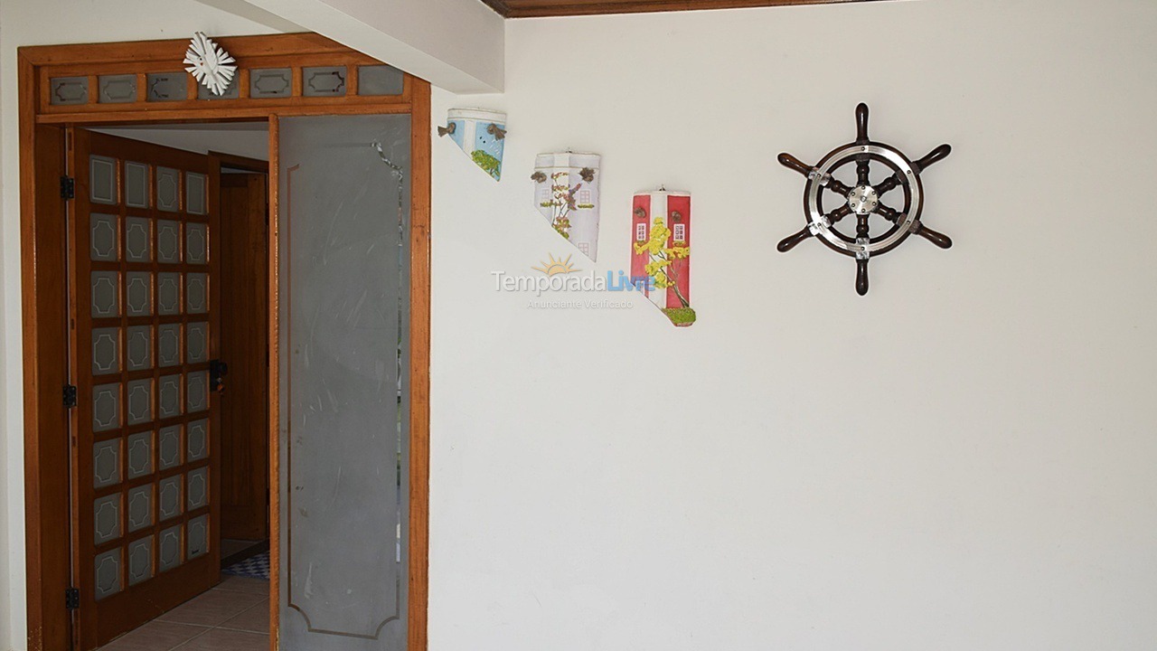 Casa para aluguel de temporada em Porto Seguro (Praia de Taperapuan)