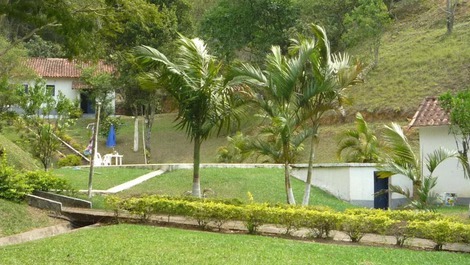 Amplia propiedad con tarifas atractivas.