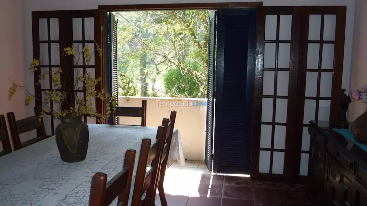 Granja para alquiler de vacaciones em Engenheiro Paulo de Frontin (Alto do Chafre)